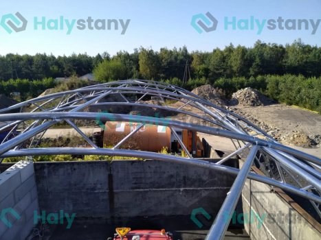 Prístrešok na kontajnery 10x12m s dvojitým priehradovým rámom Prístrešok na kontajnery 10x12m s dvojitým priehradovým rámom